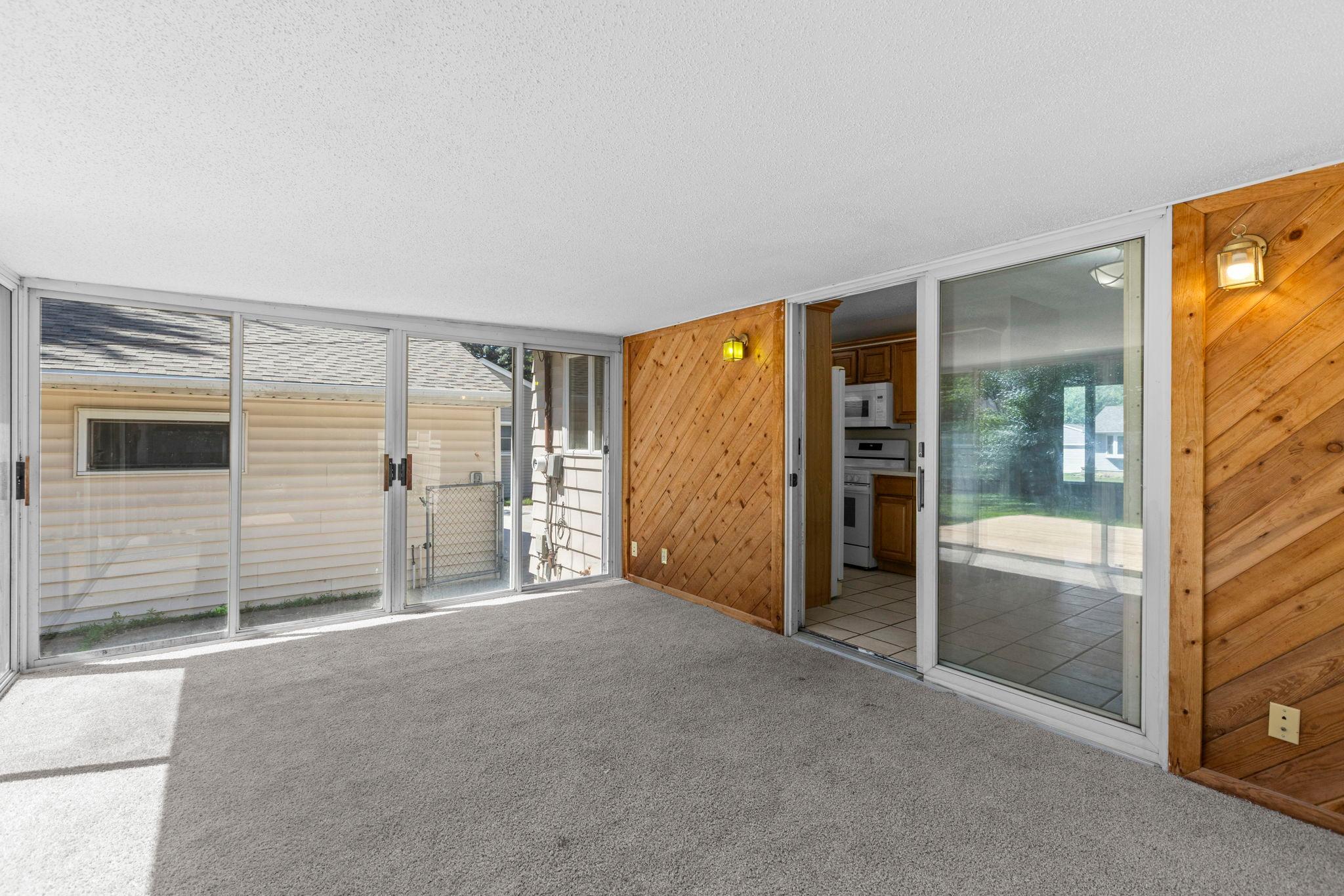58-web-or-mls-6133 Garbe Ave-69.jpg