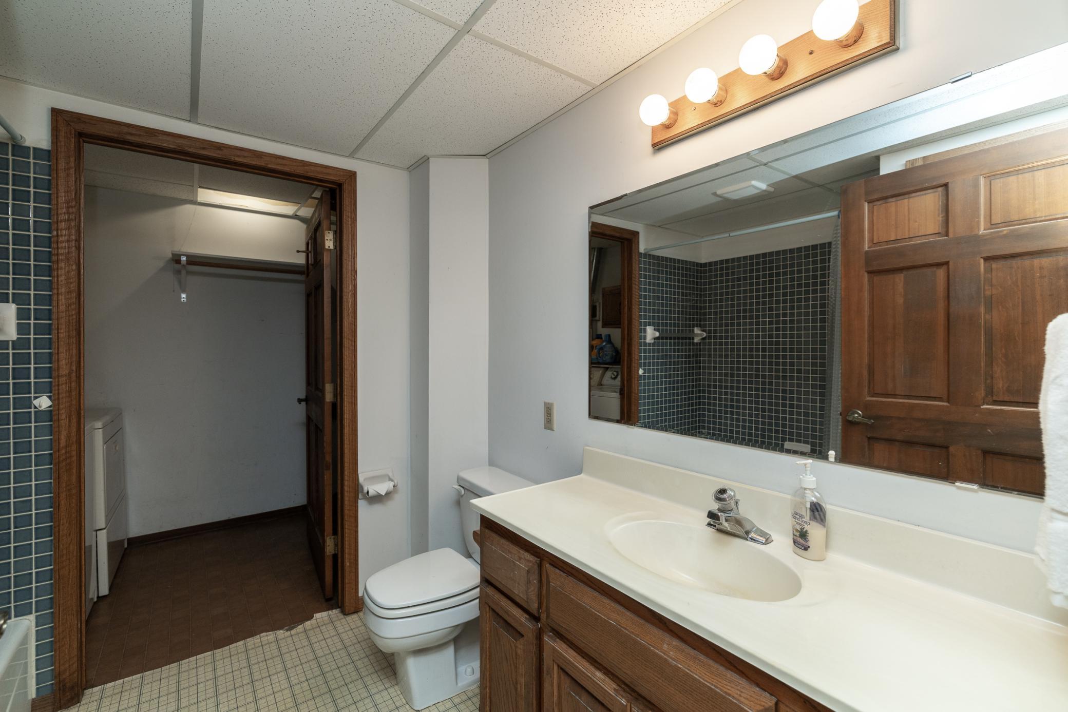 Lower Level Full Bath