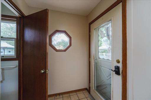 1263 Minnehaha Avenue W, Saint Paul, MN 55104