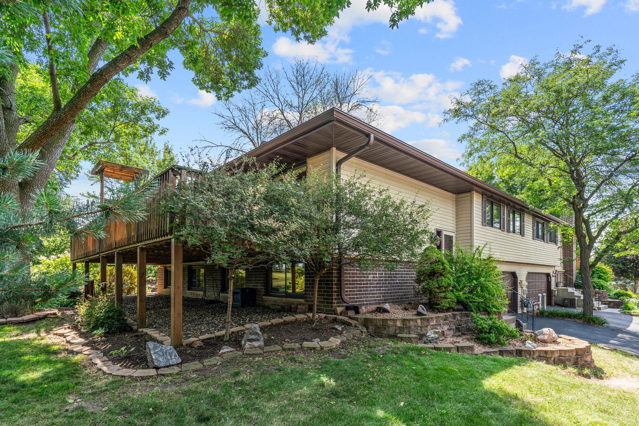 10717 Yukon Ave S, Bloomington, MN