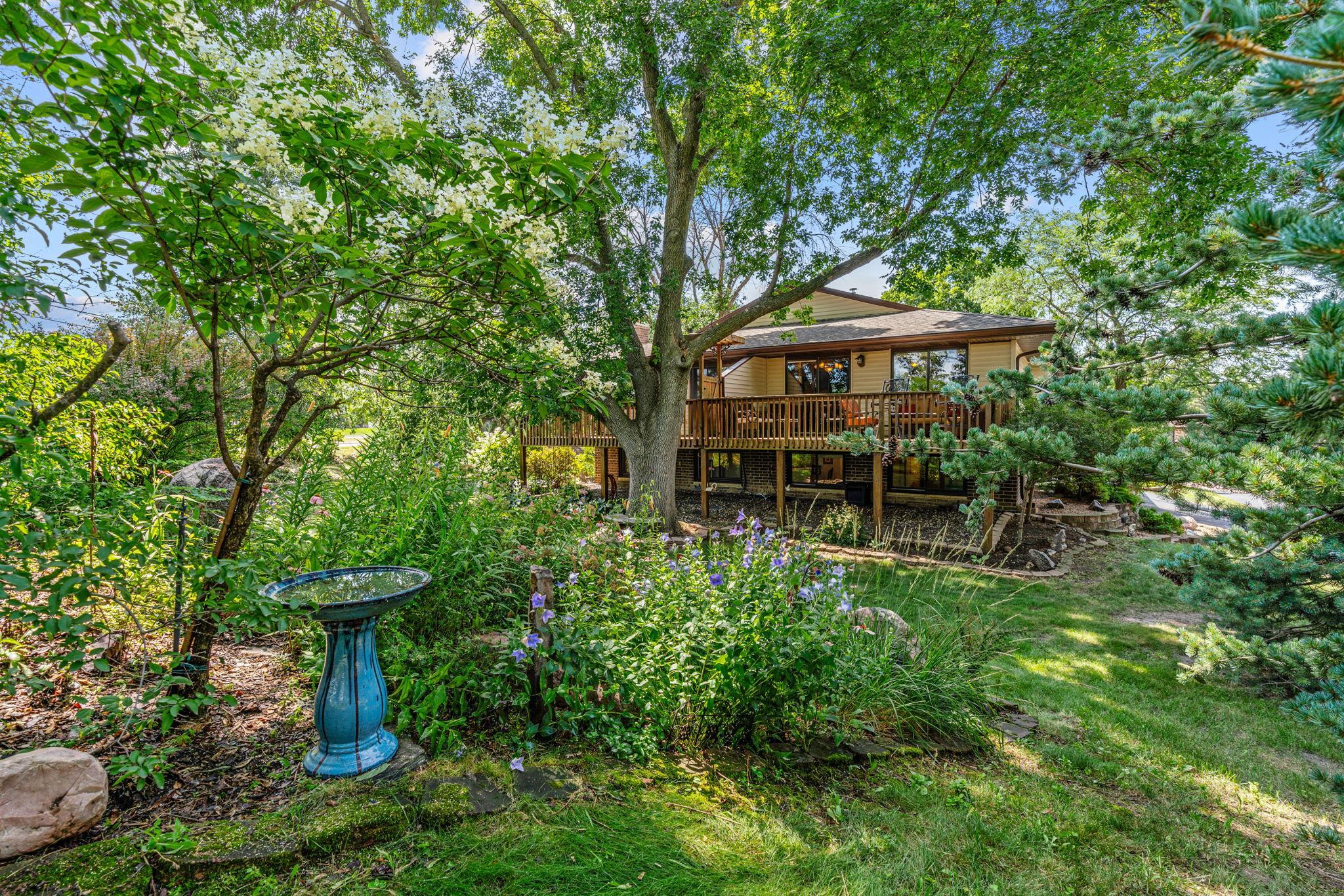 10717 Yukon Ave S, Bloomington, MN