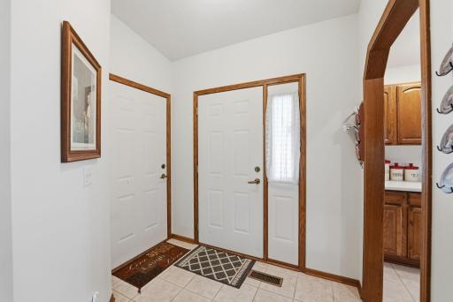 2706 9th Street SW, Willmar, MN 56201