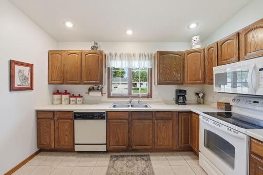 2706 9th Street SW, Willmar, MN 56201