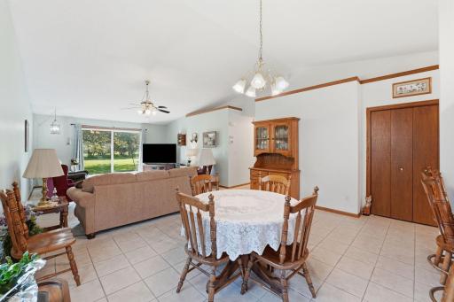 2706 9th Street SW, Willmar, MN 56201