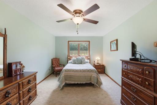 2706 9th Street SW, Willmar, MN 56201