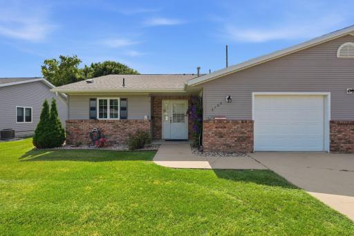 2706 9th Street SW, Willmar, MN 56201