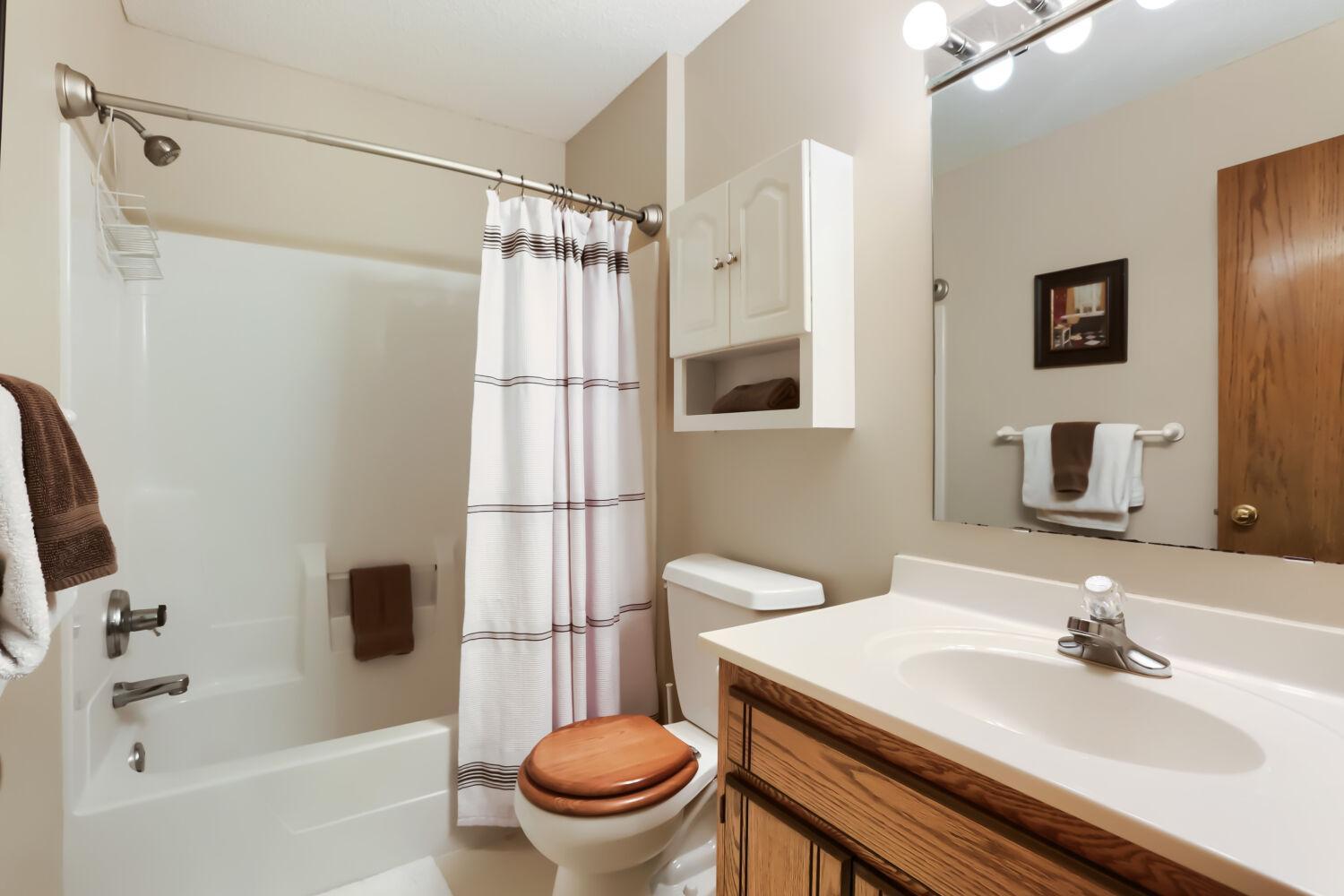 7901 Lilac Ln - Web Quality - 032 - 24 Bedroom.jpg