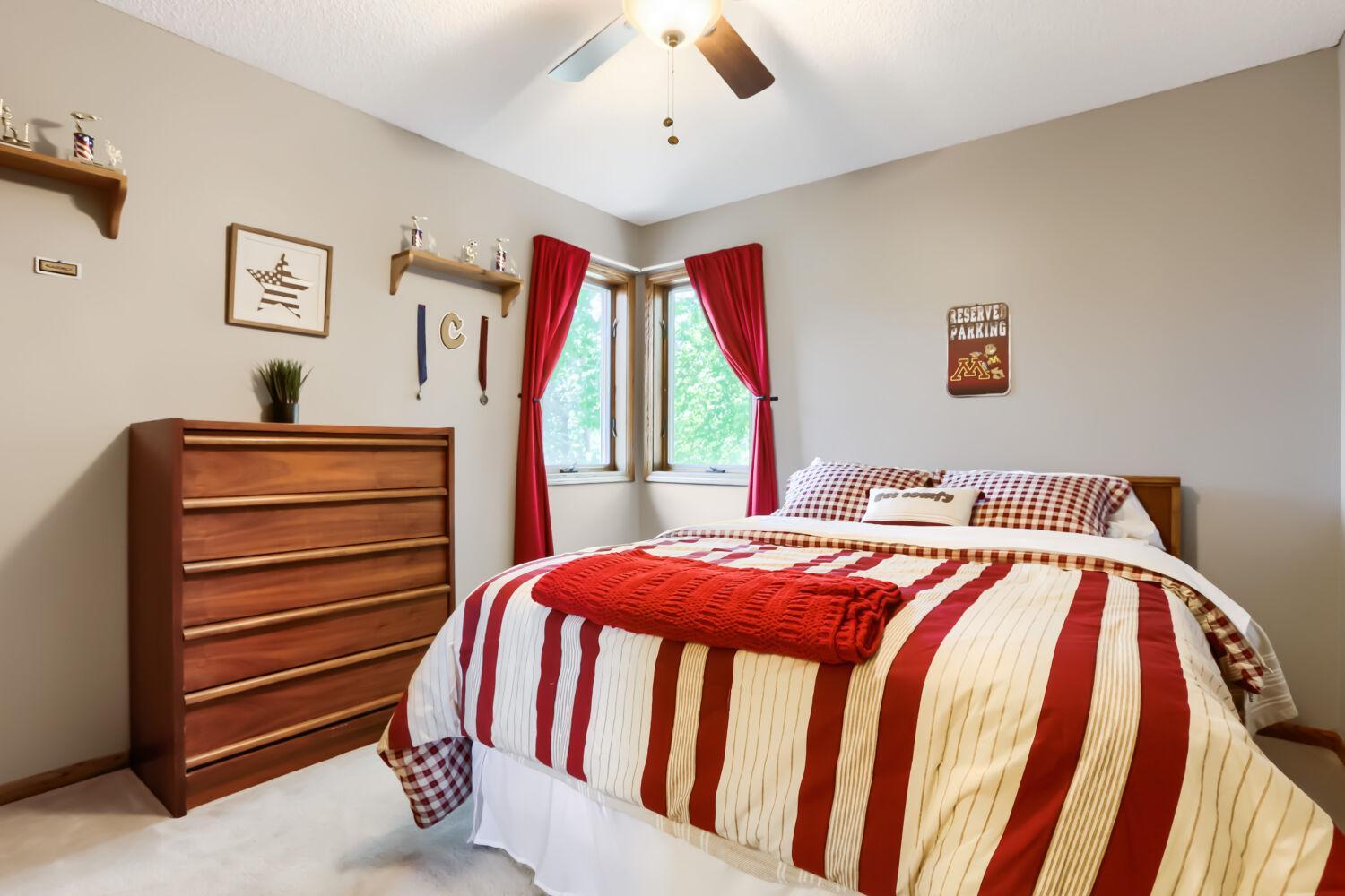 7901 Lilac Ln - Web Quality - 030 - 22 Bedroom.jpg