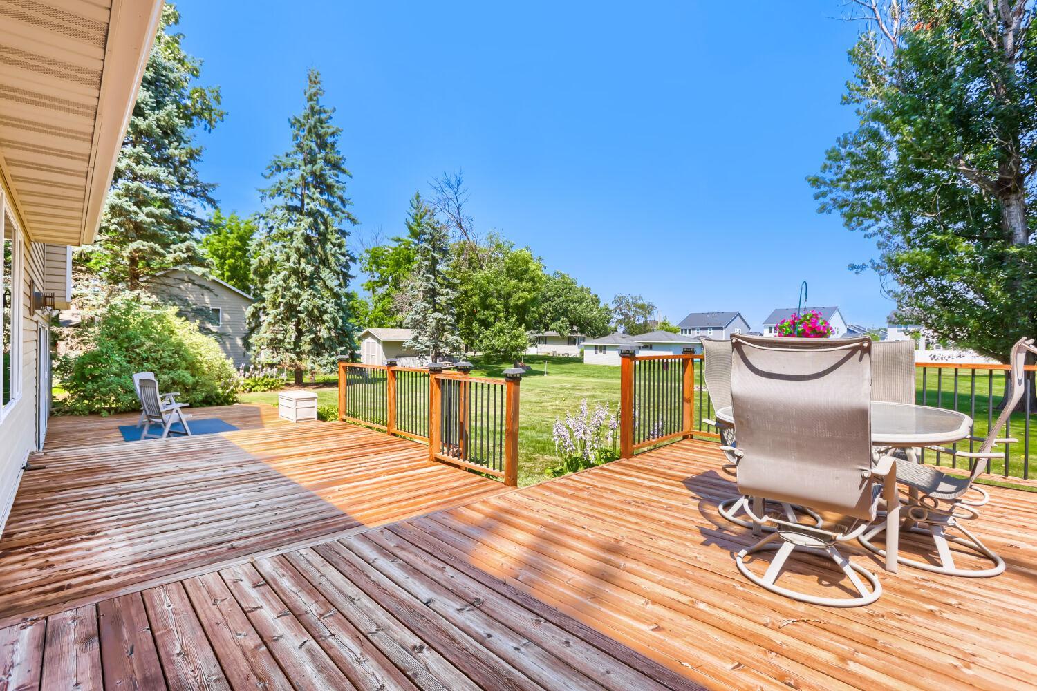 7901 Lilac Ln - Web Quality - 037 - 29 Exterior Rear.jpg