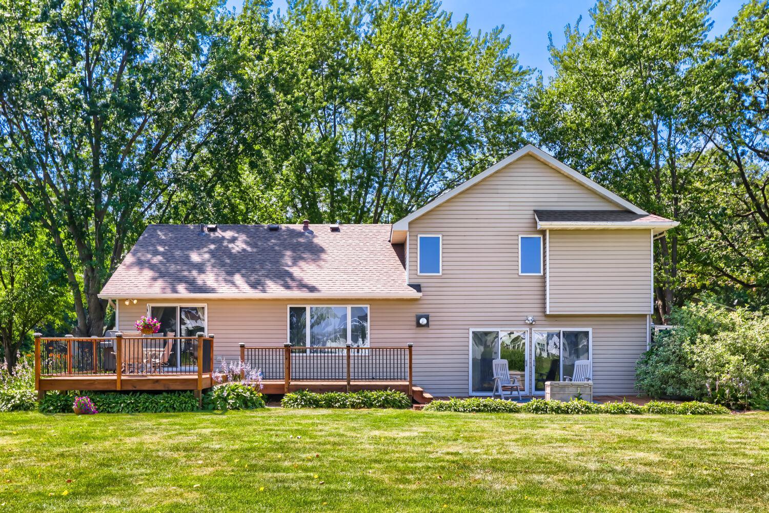 7901 Lilac Ln - Web Quality - 034 - 26 Exterior Rear.jpg
