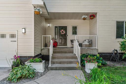 7117 Courtly Road, Saint Paul, MN 55125