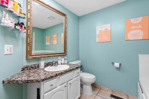 7117 Courtly Road, Saint Paul, MN 55125