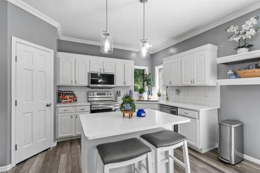7117 Courtly Road, Saint Paul, MN 55125