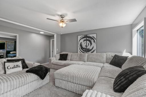 7117 Courtly Road, Saint Paul, MN 55125