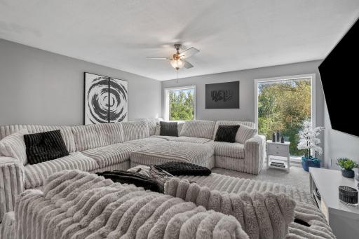 7117 Courtly Road, Saint Paul, MN 55125