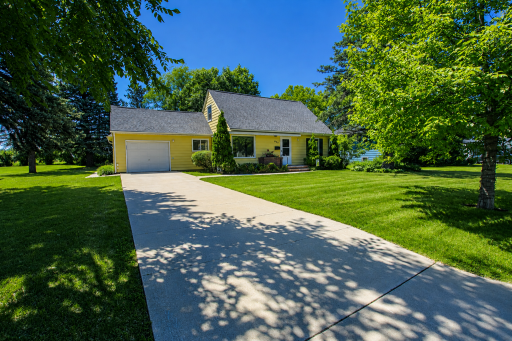 822 Westwood Drive SW, Alexandria, MN 56308