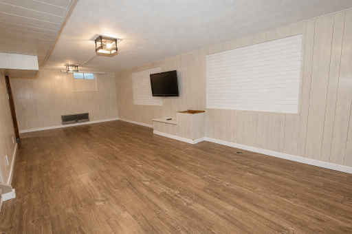 822 Westwood Drive SW, Alexandria, MN 56308