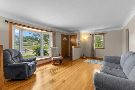 22-web-or-mls-3255 Hwy 55-96.jpg