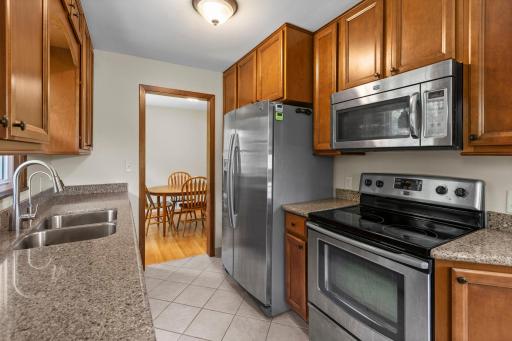 24-web-or-mls-3255 Hwy 55-141.jpg