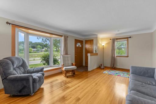 19-web-or-mls-3255 Hwy 55-81.jpg