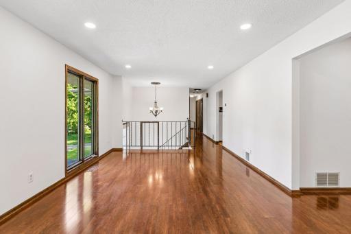 Living room vacant