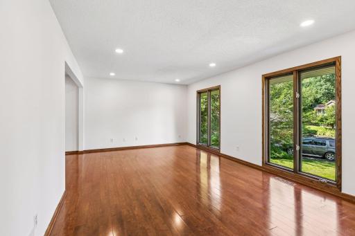 Living room vacant