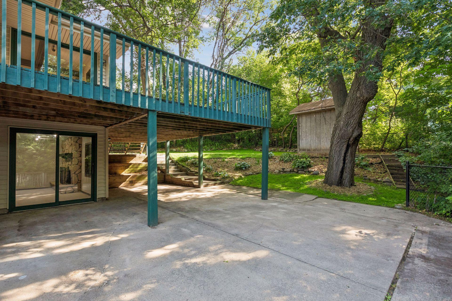 Patio vacant