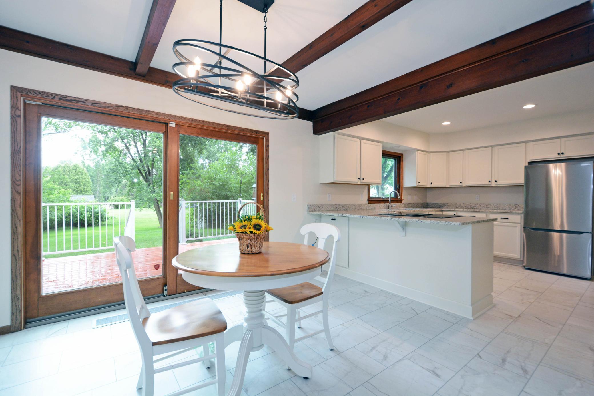 Open concept kitchen w/new flooring