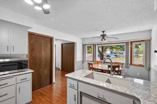 12_12912_18th_Ave_S12_mls.jpg