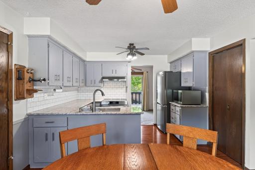 14_12912_18th_Ave_S14_mls.jpg