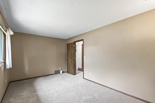 25_12912_18th_Ave_S25_mls.jpg