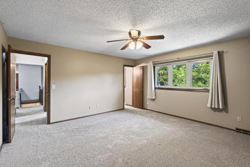 19_12912_18th_Ave_S19_mls.jpg