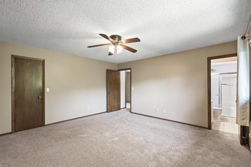 20_12912_18th_Ave_S20_mls.jpg