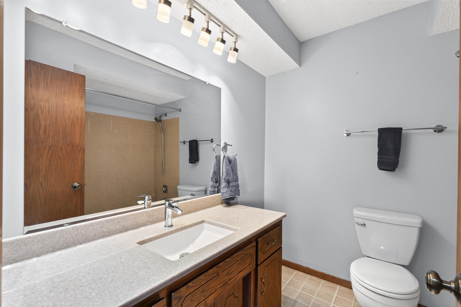 27_12912_18th_Ave_S27_mls.jpg