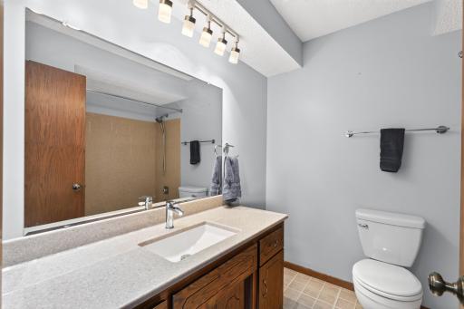 27_12912_18th_Ave_S27_mls.jpg