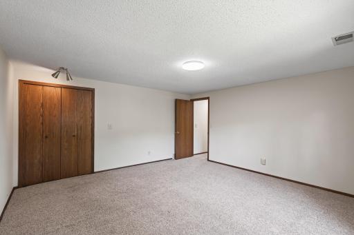 36_12912_18th_Ave_S36_mls.jpg