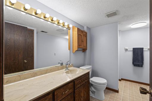37_12912_18th_Ave_S37_mls.jpg