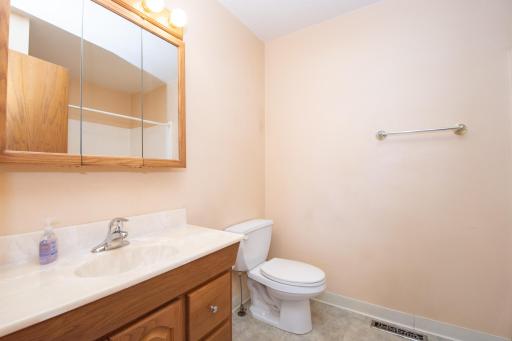 full bathroom upper