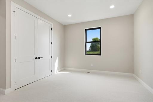 Jr Suite with walk-in closet & private full bath