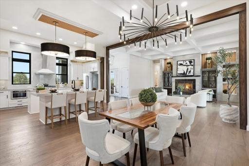 Entertain, cook and eat with your loved ones in this fabulous expansive space with 12 foot ceilings