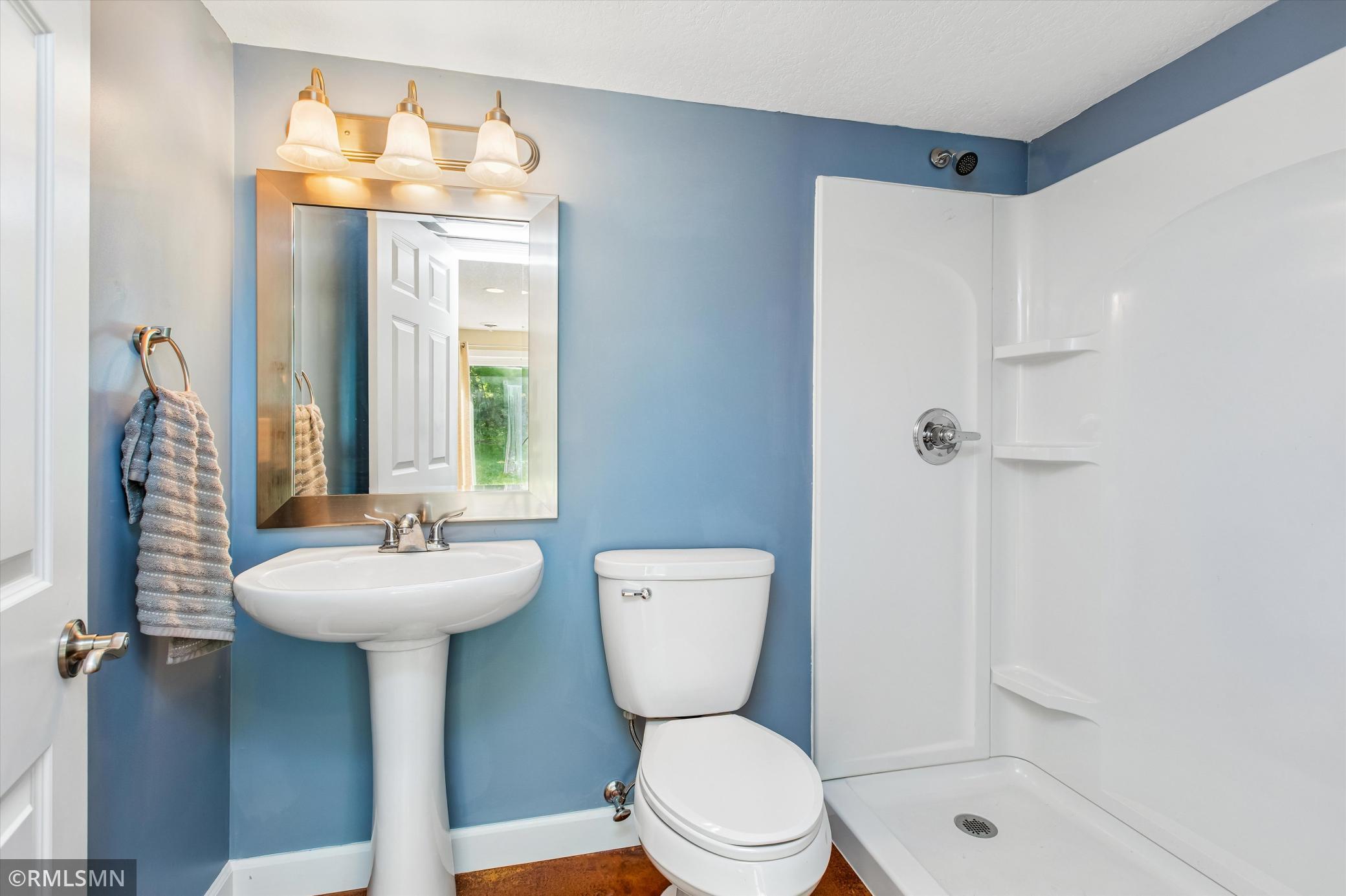 Lower level 3/4 bath