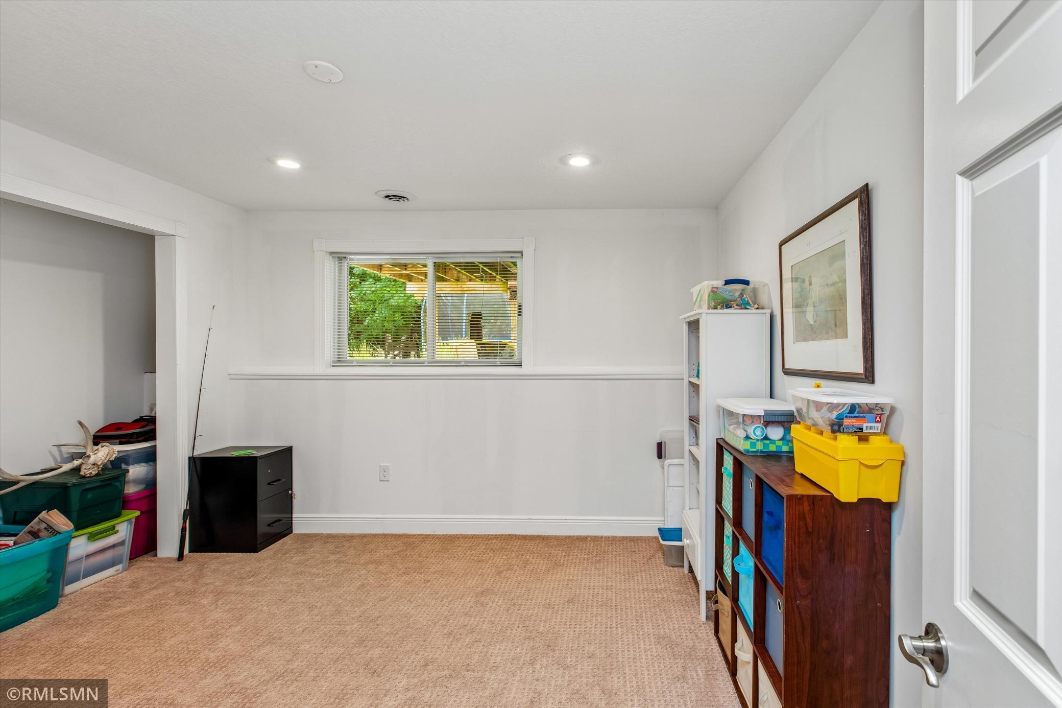 Lower level bedroom (5th bedroom)
