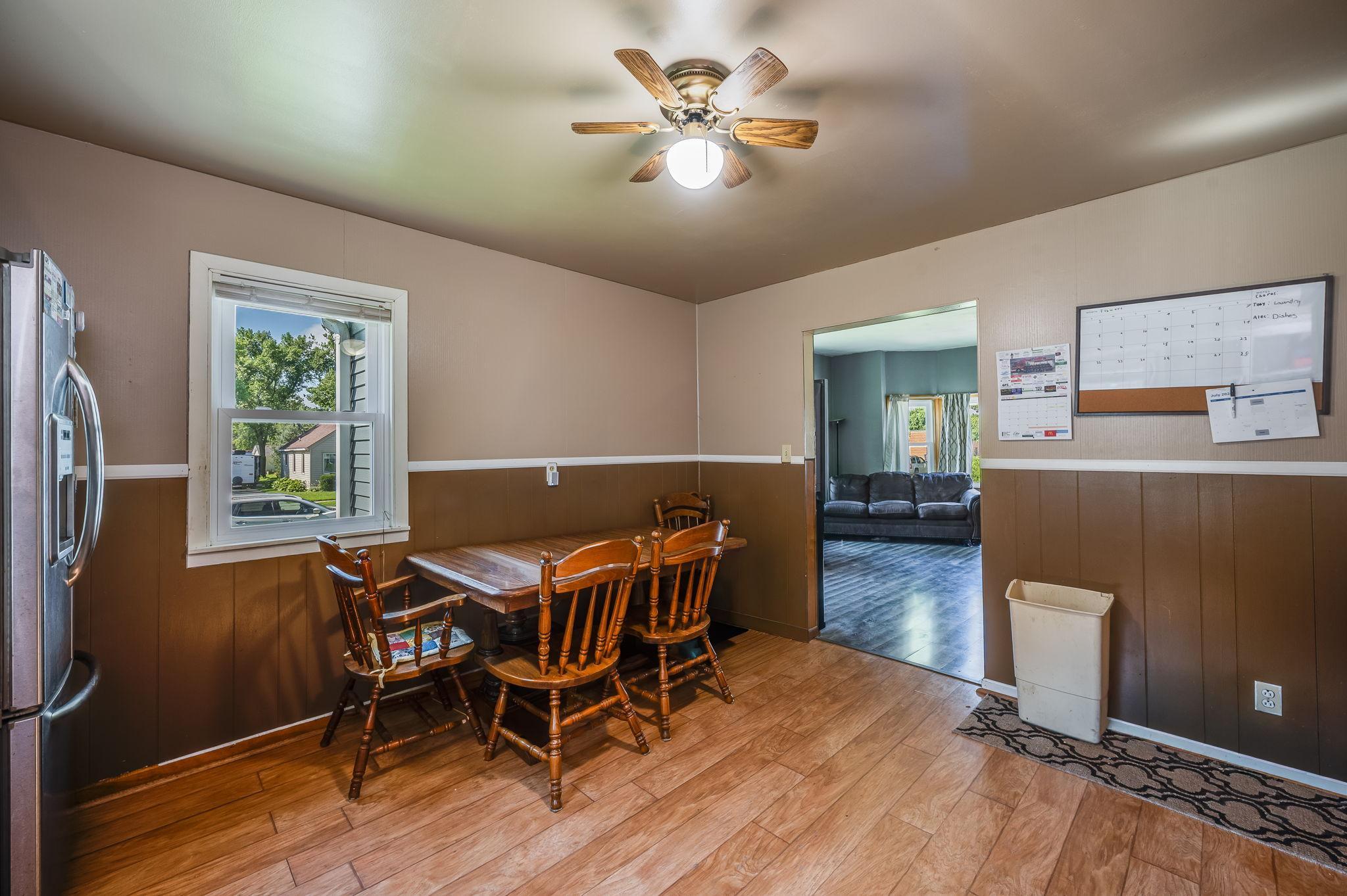 319 E 10th St Blue Earth MN-13.jpg