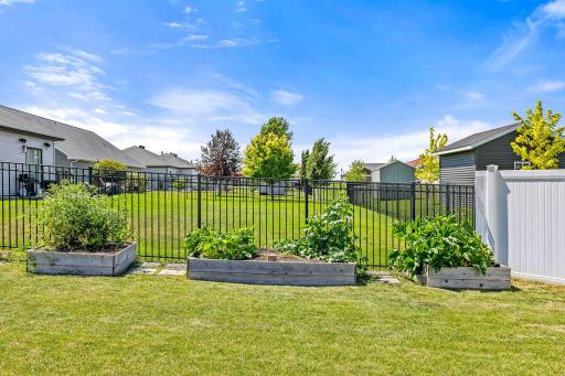 2420 Harbor Lane, West Fargo, ND 58078