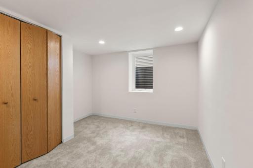45-web-or-mls-6712 Washburn Ave S-108.jpg