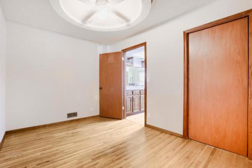 558 113th Lane - MLS Sized - 017 - 17 Primary Bedroom.jpg