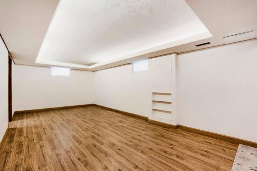 558 113th Lane - MLS Sized - 013 - 13 Family Room.jpg