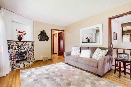558 113th Lane - MLS Sized - 005 - 05 Living Room.jpg
