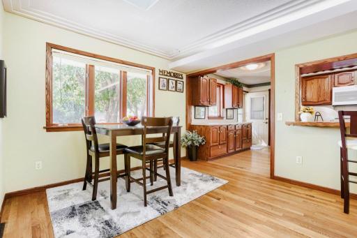 558 113th Lane - MLS Sized - 012 - 12 Breakfast Area.jpg