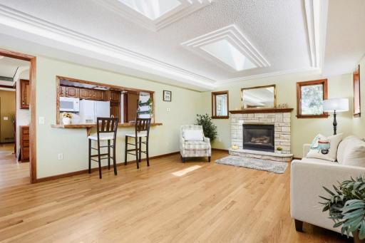 558 113th Lane - MLS Sized - 007 - 07 Living Room.jpg